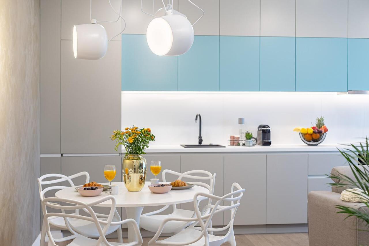 Il Lago - Turquoise - Cozy Luxurious Smart Home By The Lake Voluntari Exteriör bild