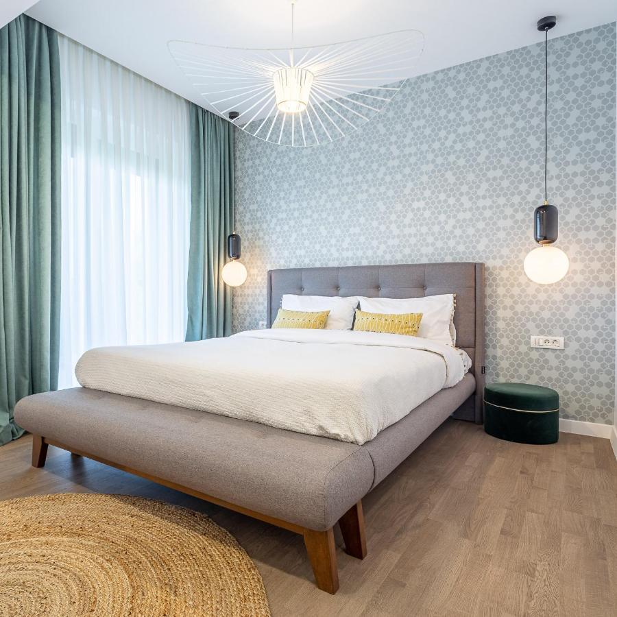 Il Lago - Turquoise - Cozy Luxurious Smart Home By The Lake Voluntari Exteriör bild